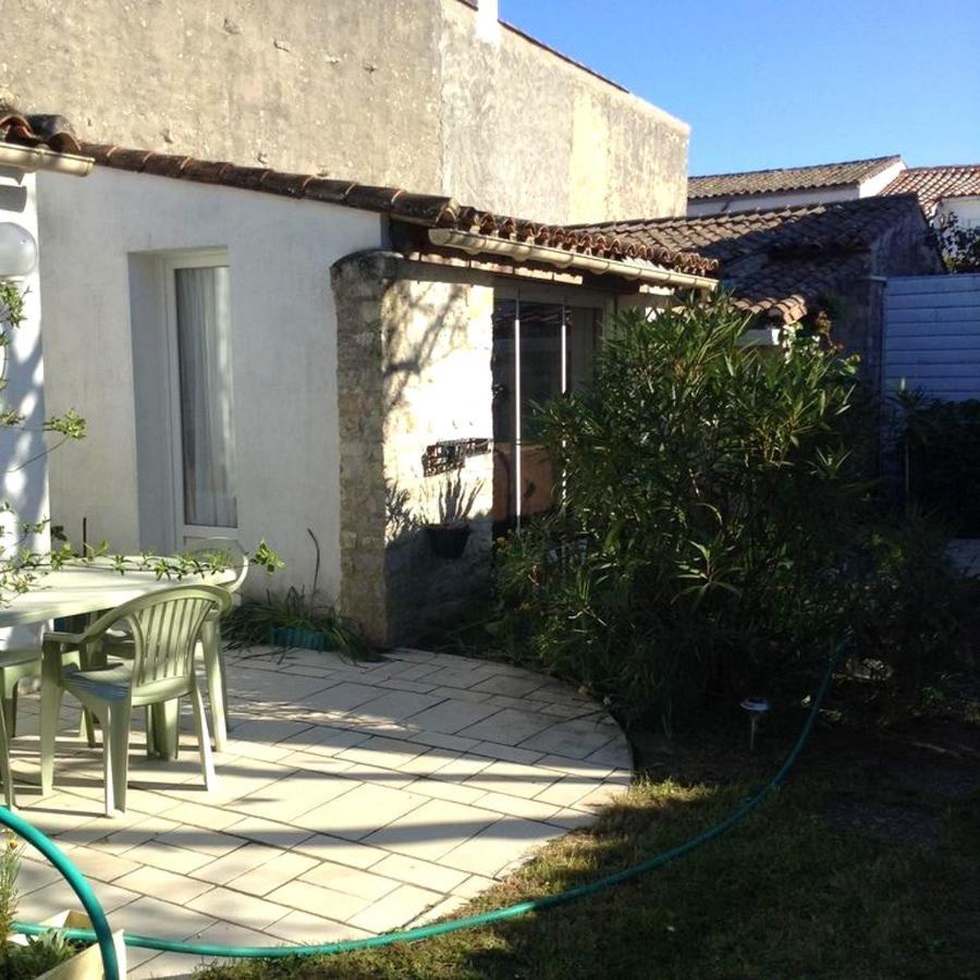 Maison Charmante A Sainte-Marie-De-Re Avec Terrasse Bagian luar foto